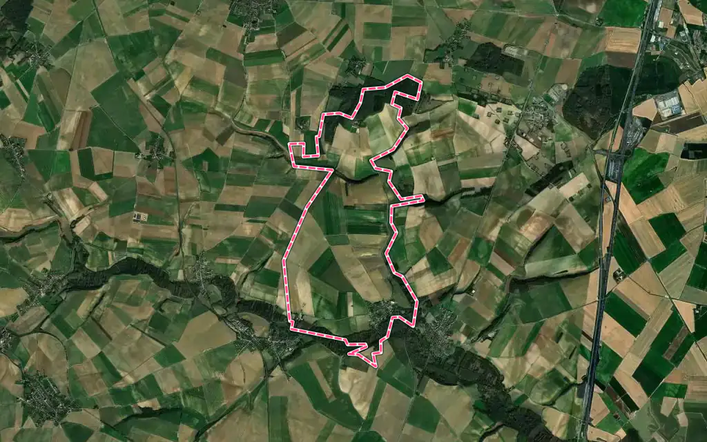 Vue satellite de Neufvy-sur-Aronde avec ses contours administratifs