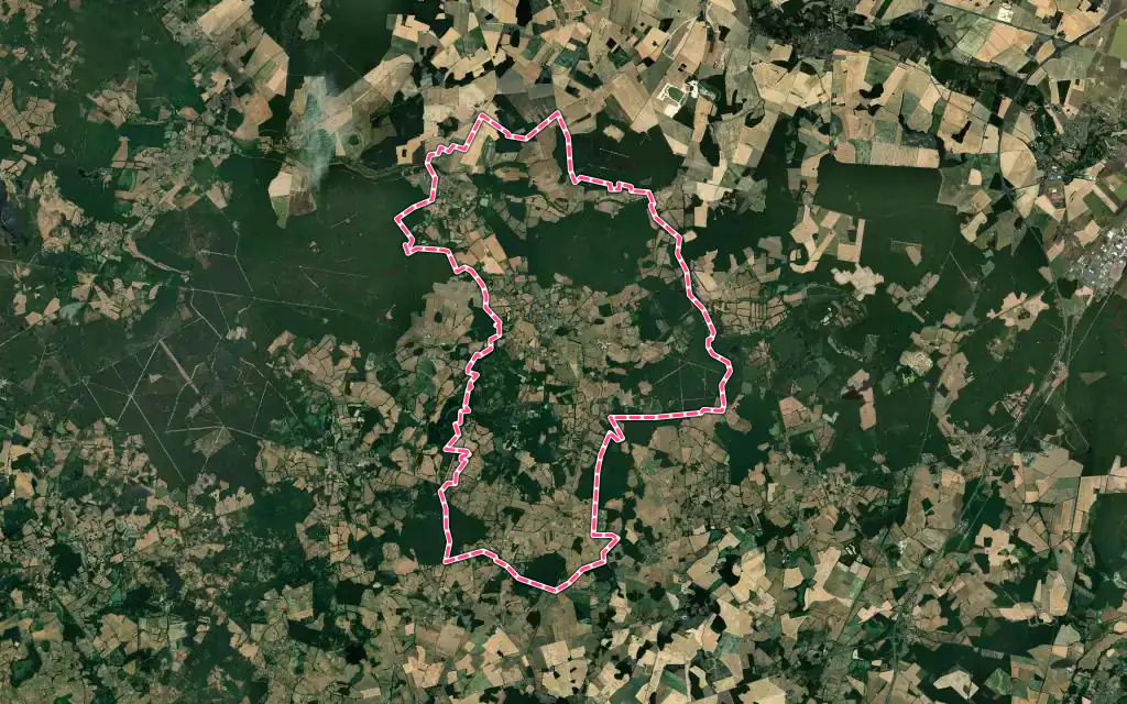 Vue satellite de Neuillay-les-Bois avec ses contours administratifs
