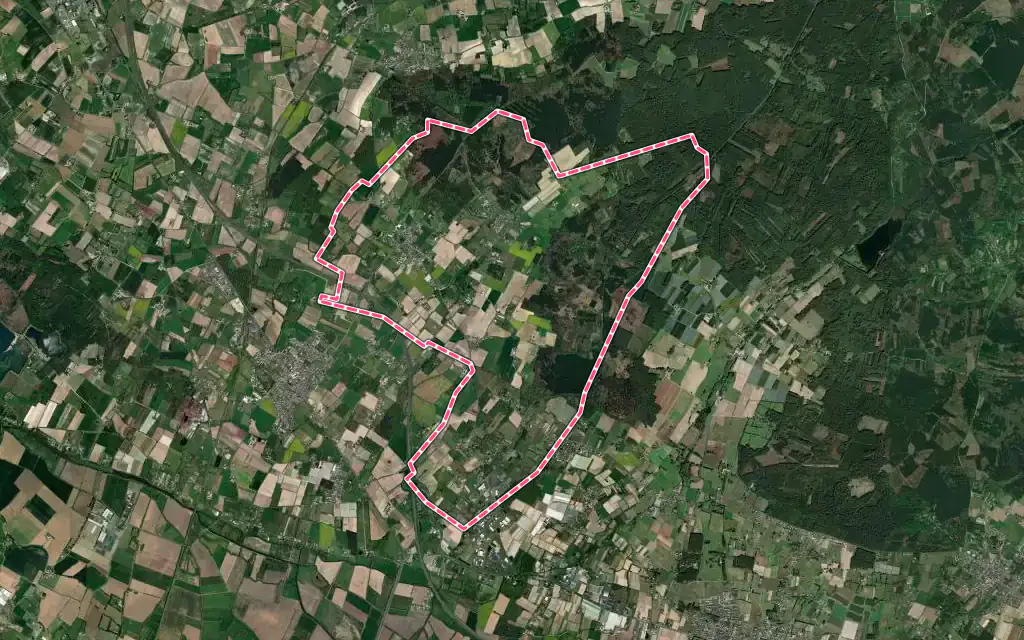 Vue satellite de Neuillé avec ses contours administratifs