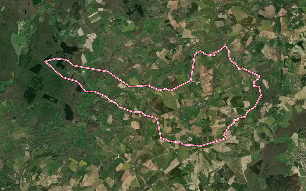 Vue satellite de Neuvy-Deux-Clochers avec ses contours administratifs