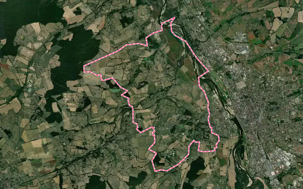 Vue satellite de Neuvy avec ses contours administratifs