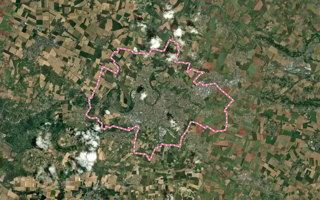 Vue satellite de Niort avec ses contours administratifs