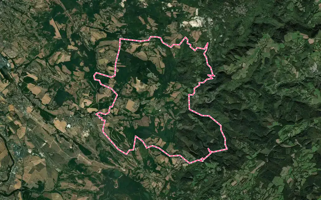 Vue satellite de Noailhac avec ses contours administratifs