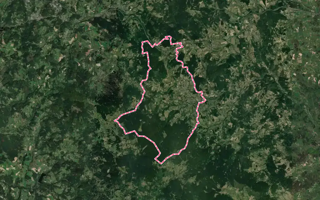 Vue satellite de Noirétable avec ses contours administratifs