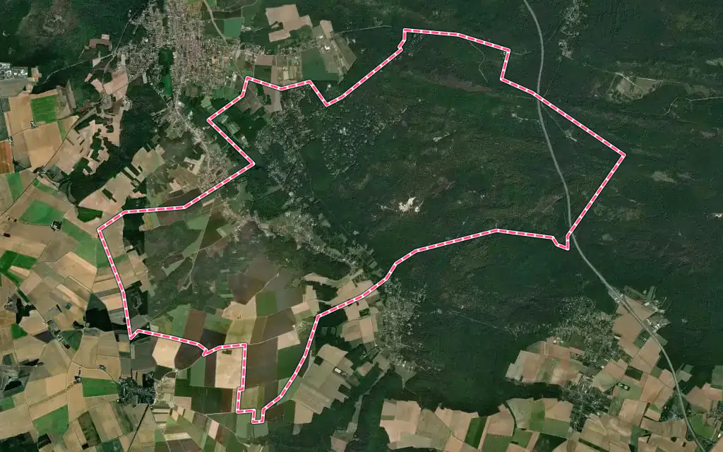 Vue satellite de Noisy-sur-École avec ses contours administratifs