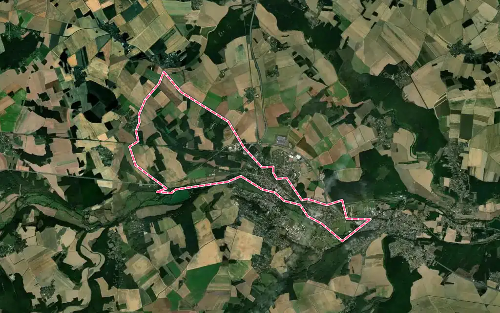 Vue satellite de Nonancourt avec ses contours administratifs