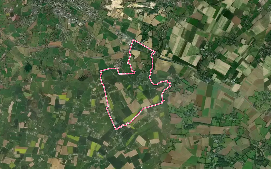 Vue satellite de Nonant avec ses contours administratifs