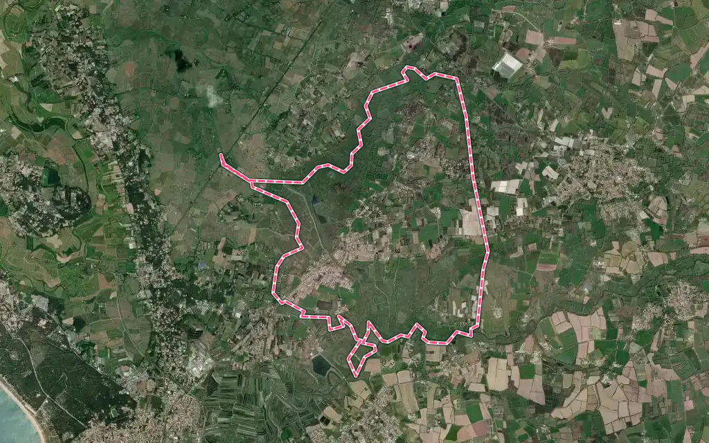 Vue satellite de Notre-Dame-de-Riez avec ses contours administratifs
