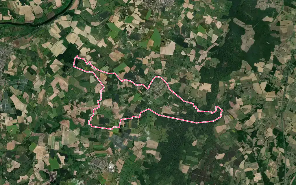 Vue satellite de Notre-Dame-du-Pé avec ses contours administratifs