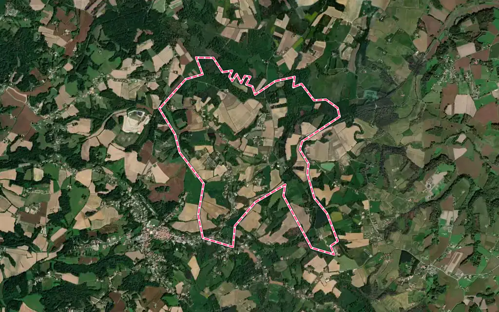 Vue satellite de Nousse avec ses contours administratifs