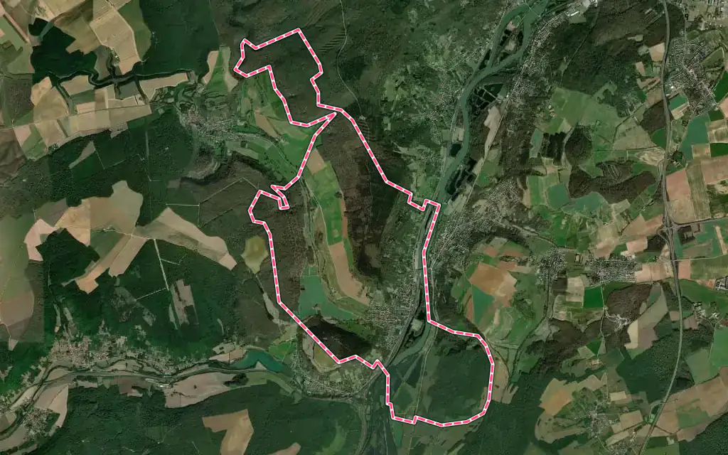 Vue satellite de Novéant-sur-Moselle avec ses contours administratifs