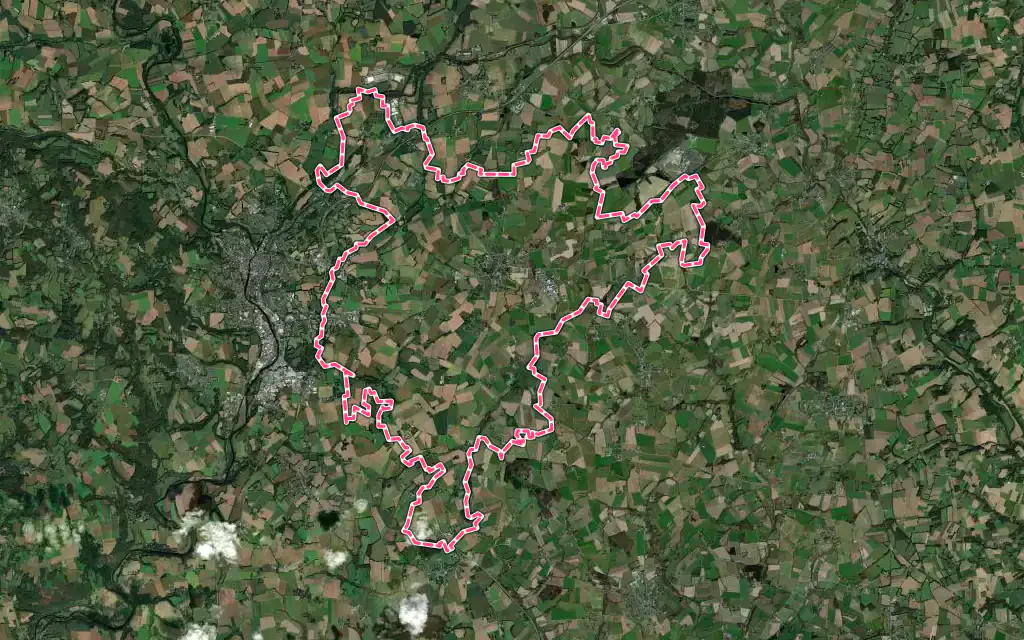 Vue satellite de Noyal-Pontivy avec ses contours administratifs