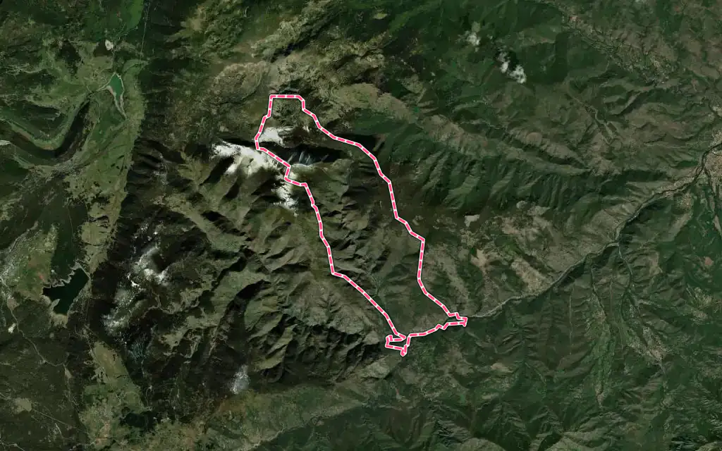 Vue satellite de Olette avec ses contours administratifs