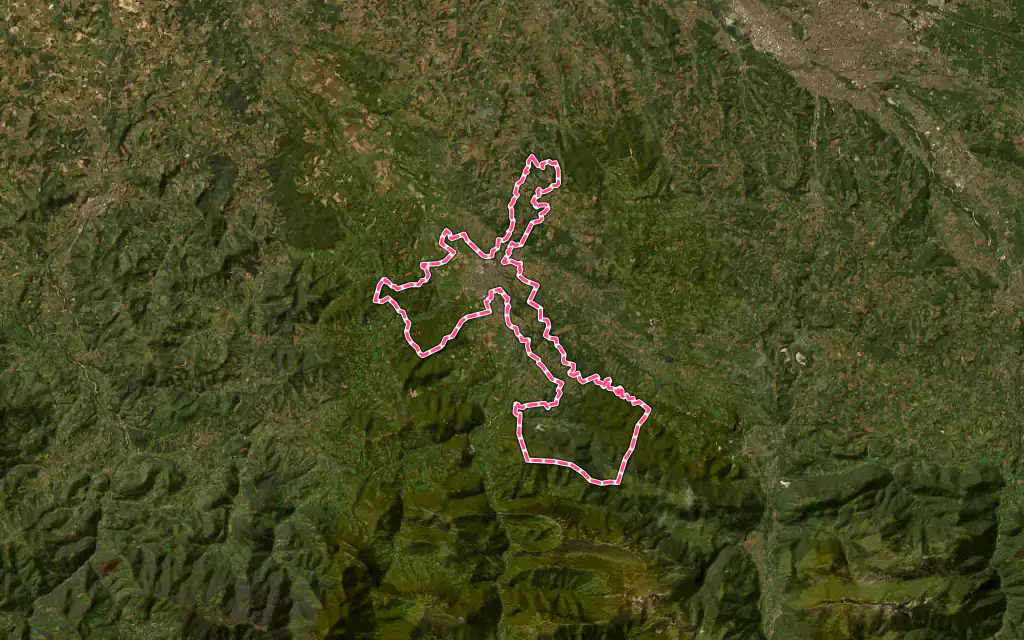 Vue satellite de Oloron-Sainte-Marie avec ses contours administratifs