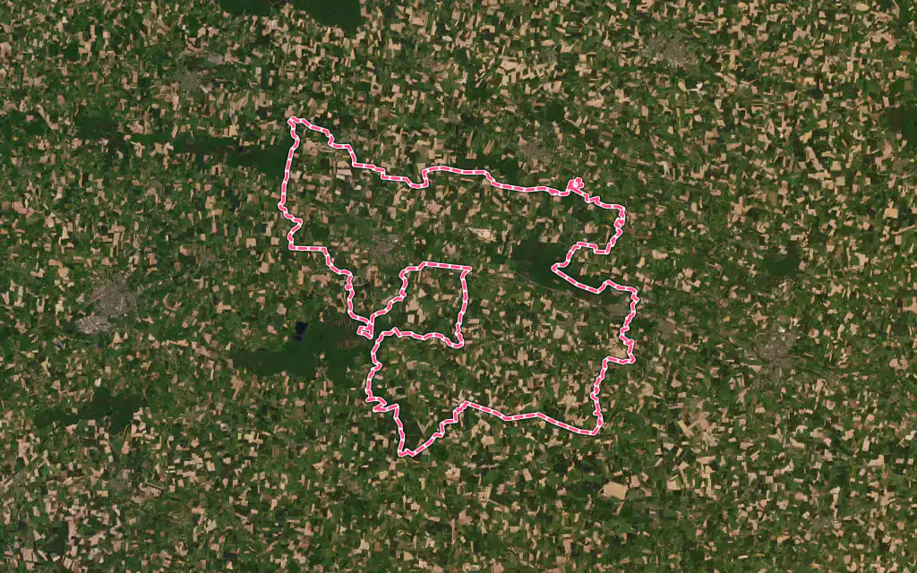 Vue satellite de Ombrée d'Anjou avec ses contours administratifs