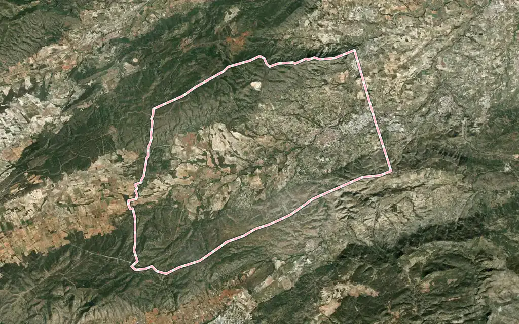 Vista satélite de Ontinyent con su contorno administrativo