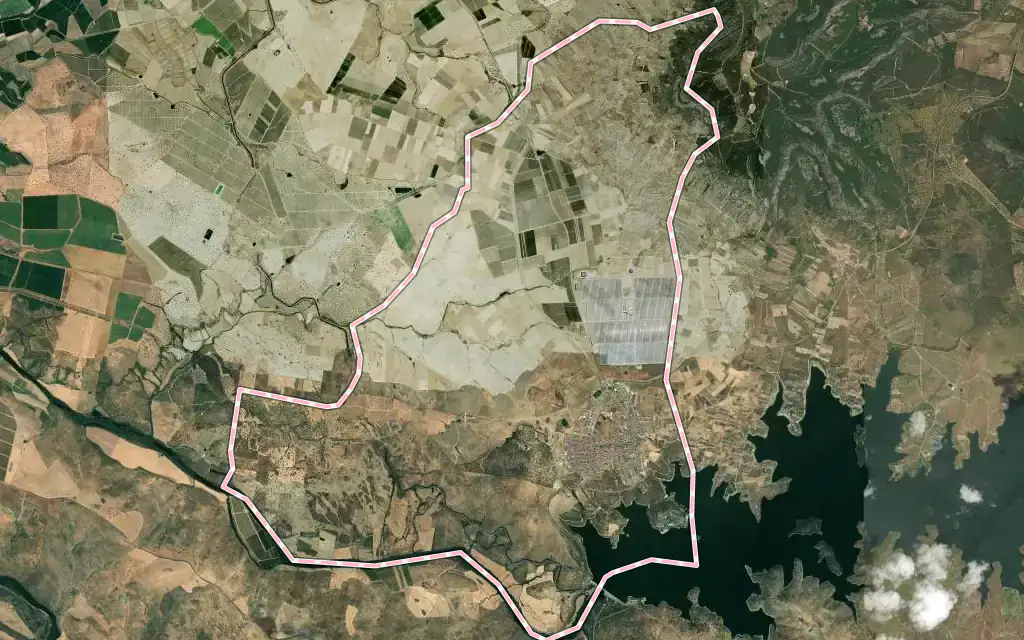 Vista satélite de Orellana la Vieja con su contorno administrativo