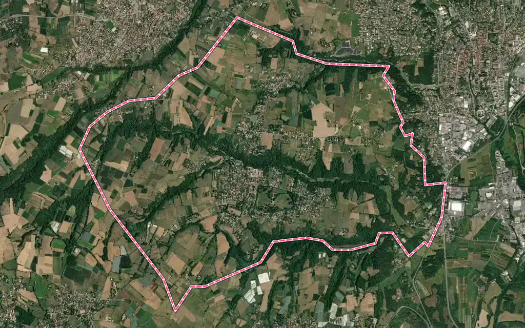 Vue satellite de Orliénas avec ses contours administratifs