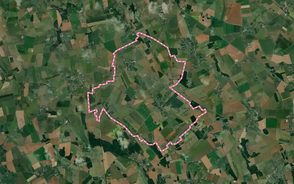 Vue satellite de Ormes avec ses contours administratifs