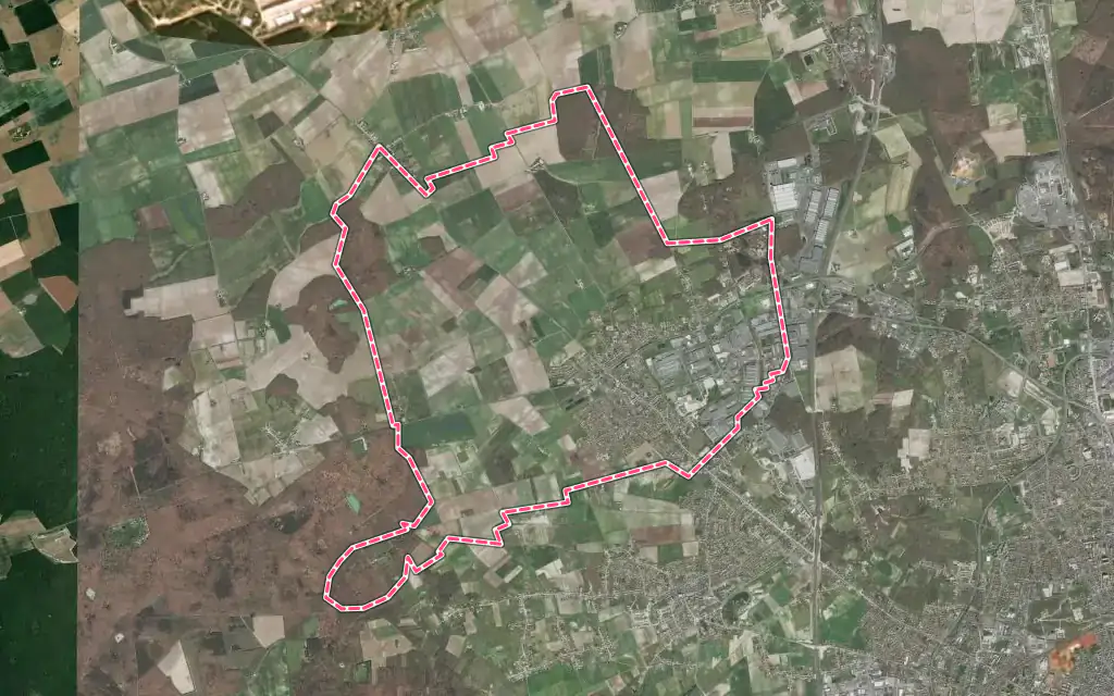 Vue satellite de Ormes avec ses contours administratifs