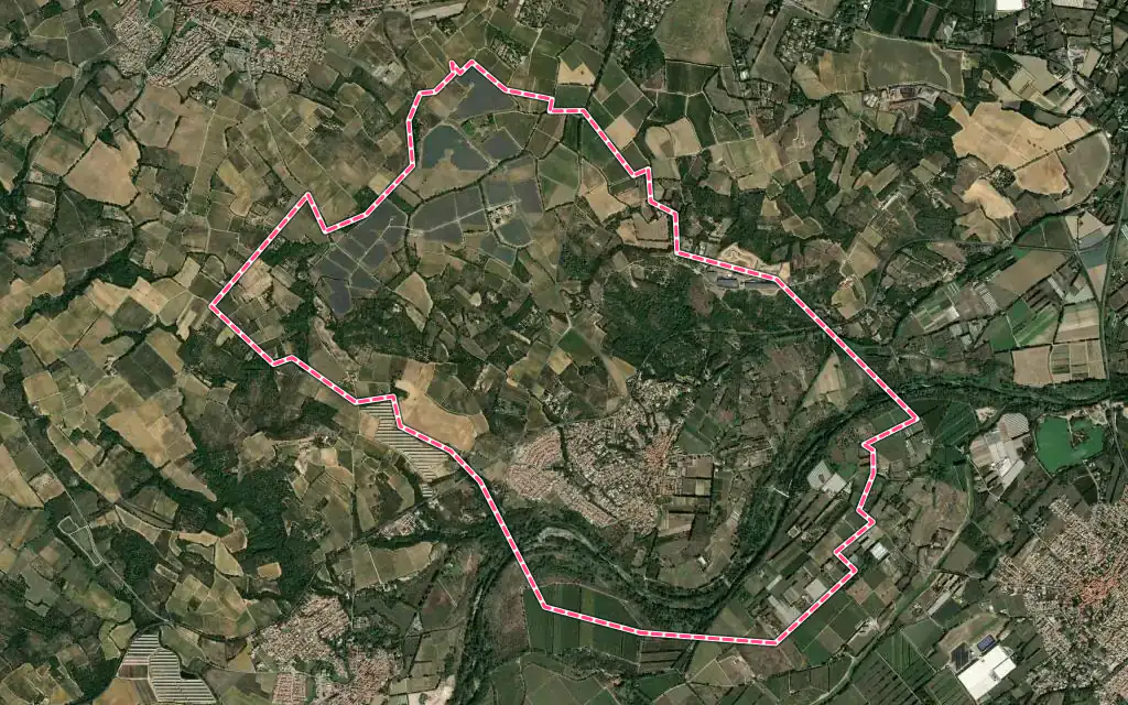 Vue satellite de Ortaffa avec ses contours administratifs
