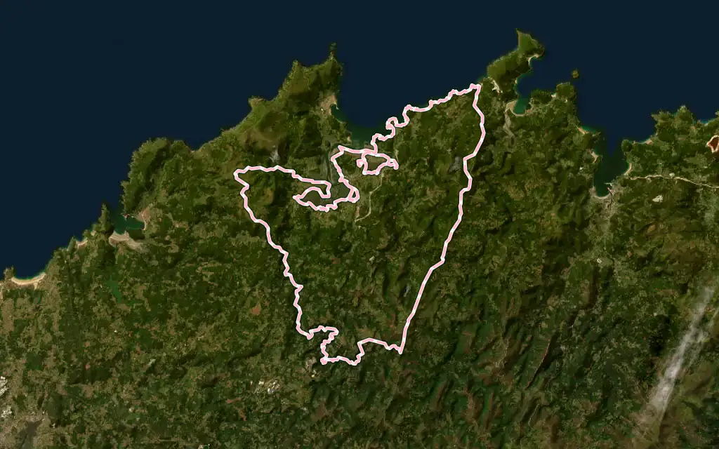 Vista satélite de Ortigueira con su contorno administrativo