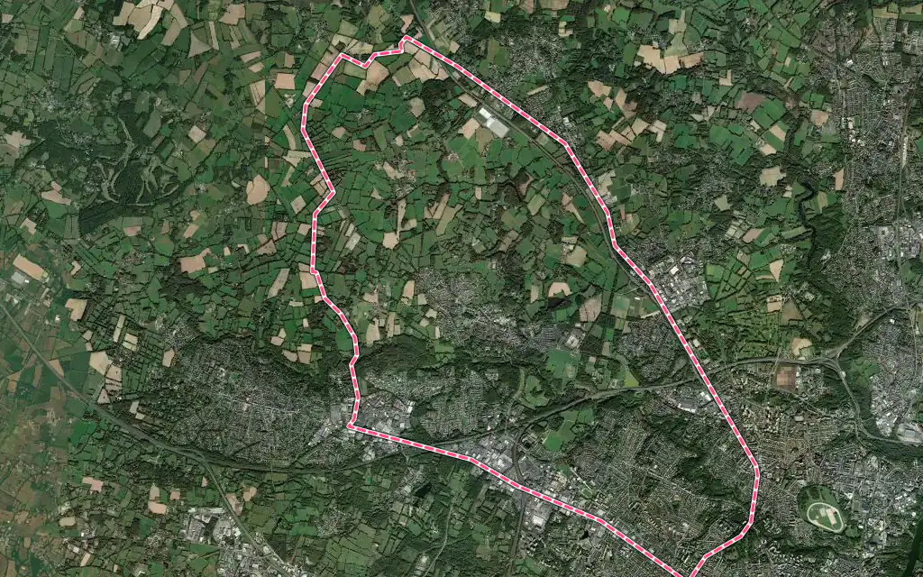 Vue satellite de Orvault avec ses contours administratifs