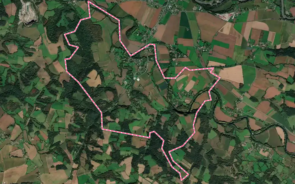 Vue satellite de Osserain-Rivareyte avec ses contours administratifs