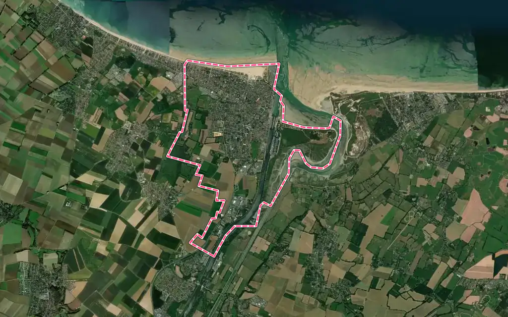 Vue satellite de Ouistreham avec ses contours administratifs