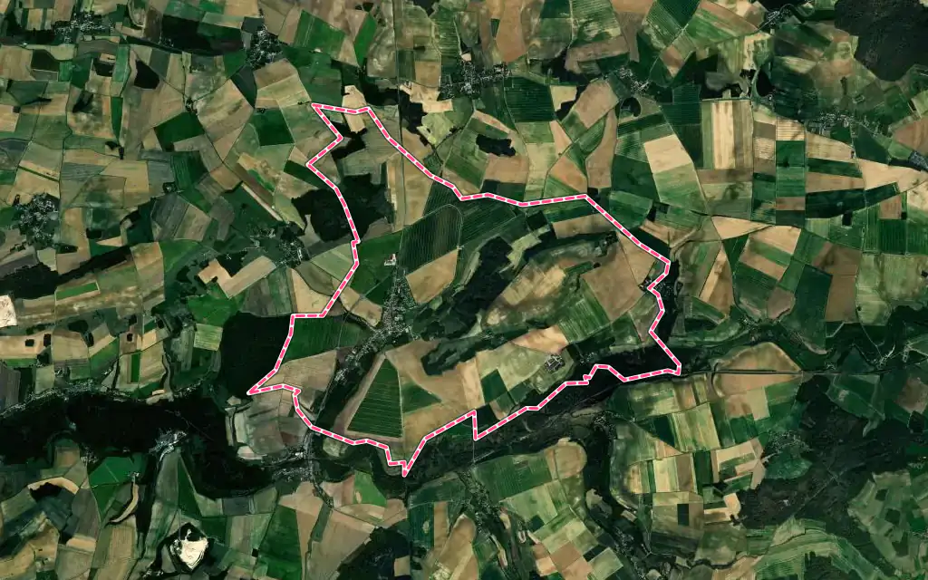 Vue satellite de Oulchy-le-Château avec ses contours administratifs