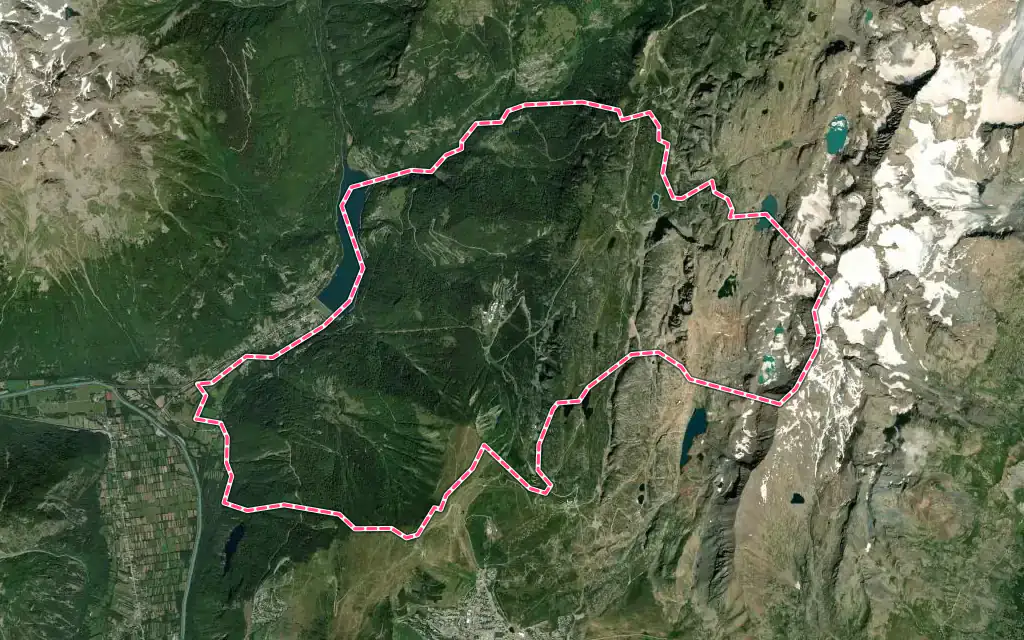 Vue satellite de Oz avec ses contours administratifs