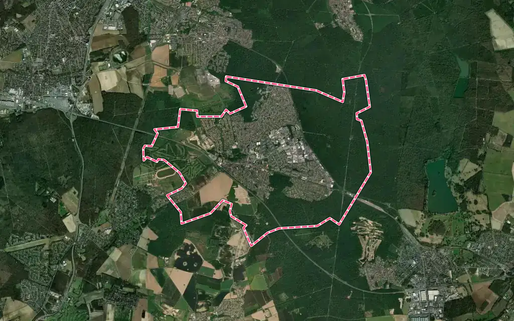 Vue satellite de Ozoir-la-Ferrière avec ses contours administratifs