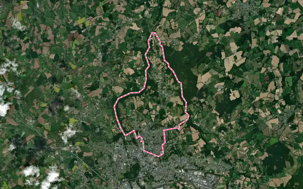 Vue satellite de Pabu avec ses contours administratifs