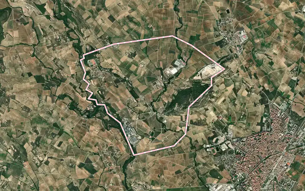 Vista satélite de Pacs del Penedès con su contorno administrativo