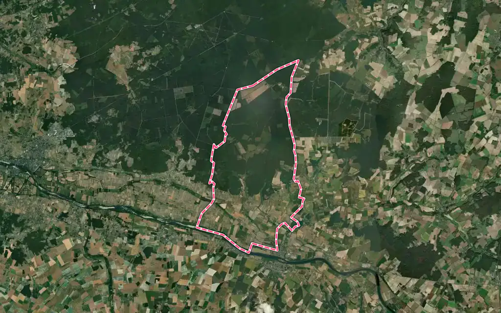 Vue satellite de Panzoult avec ses contours administratifs