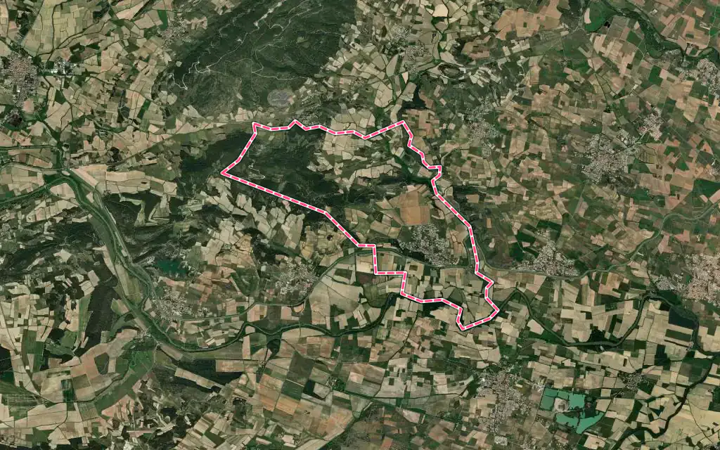Vue satellite de Paraza avec ses contours administratifs