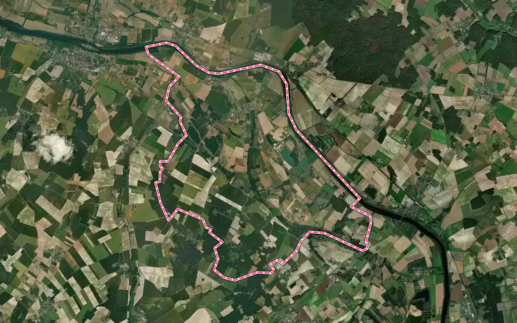 Vue satellite de Parçay-sur-Vienne avec ses contours administratifs