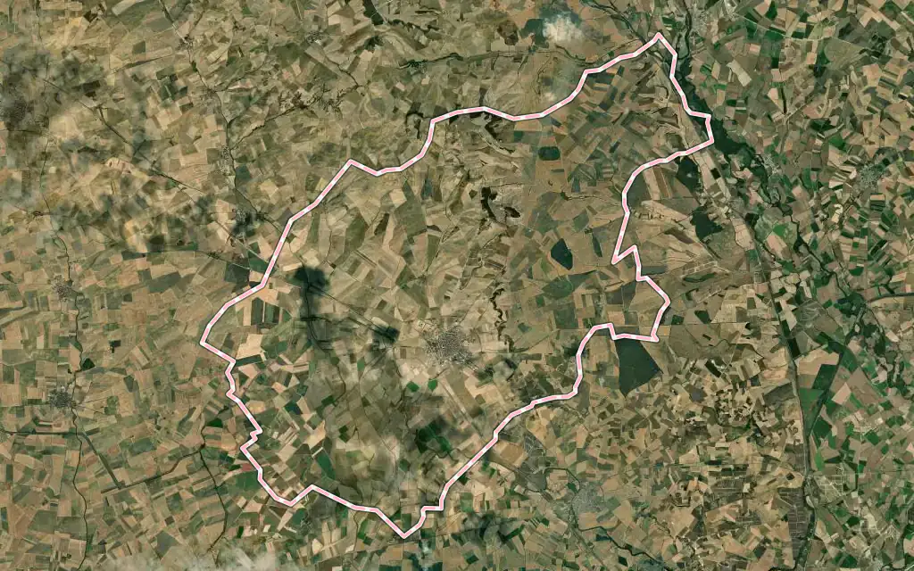 Vista satélite de Paredes de Nava con su contorno administrativo