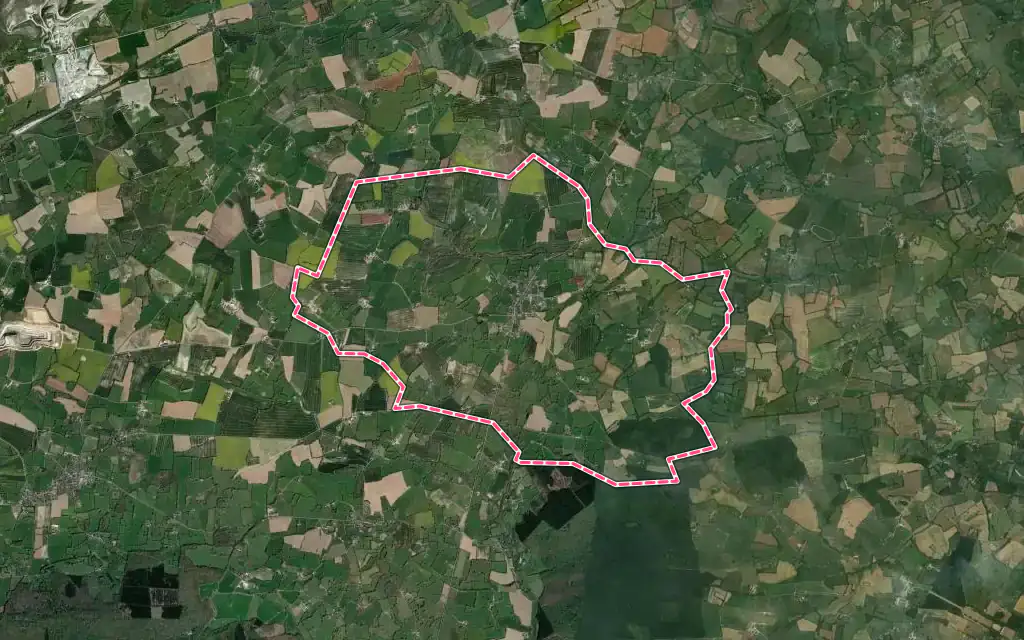 Vue satellite de Parennes avec ses contours administratifs