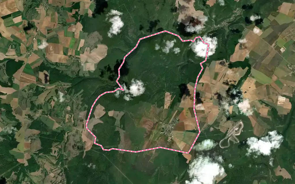 Vue satellite de Pasques avec ses contours administratifs