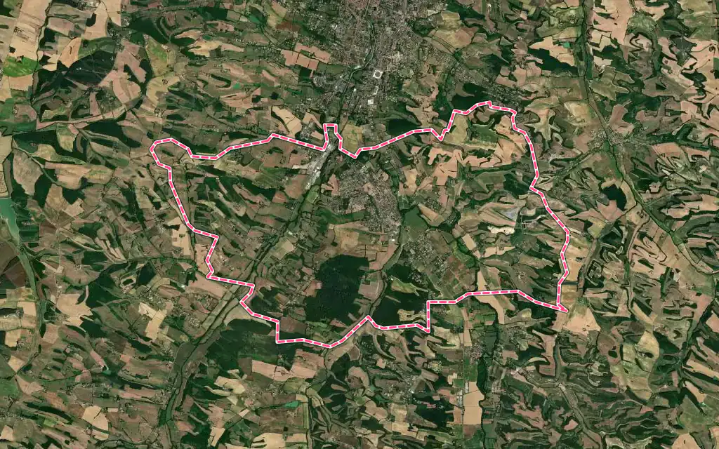 Vue satellite de Pavie avec ses contours administratifs