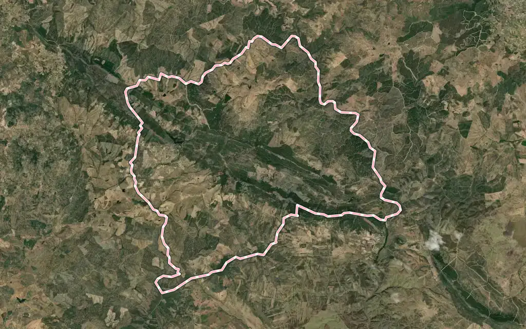 Vista satélite de Penha Garcia con su contorno administrativo