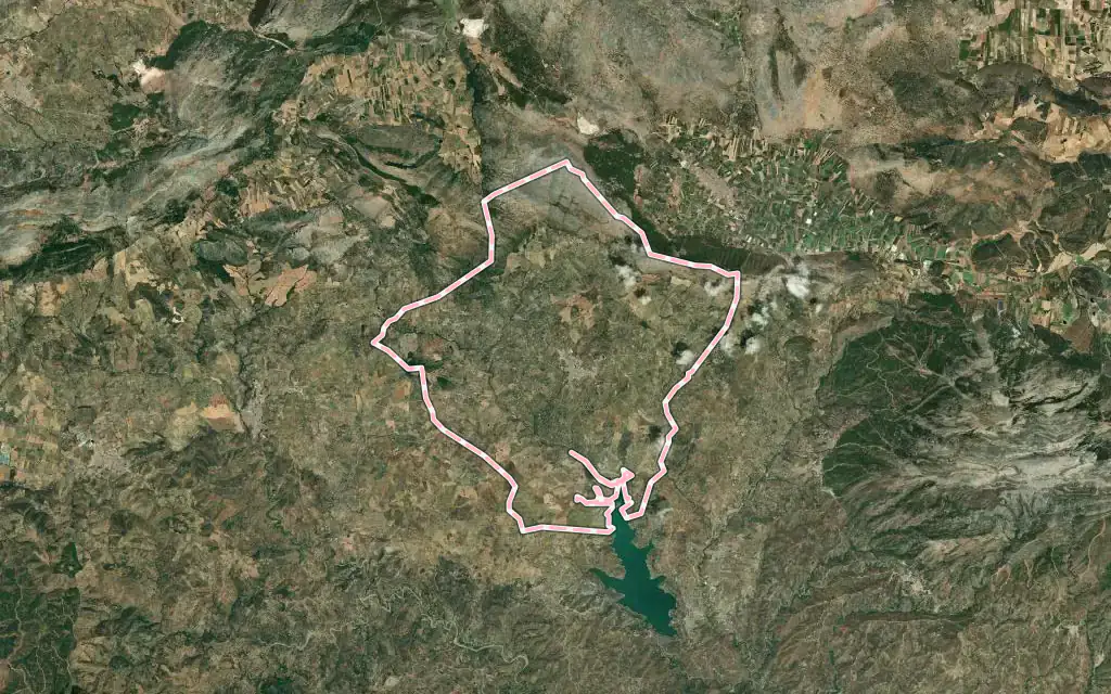 Vista satélite de Periana con su contorno administrativo