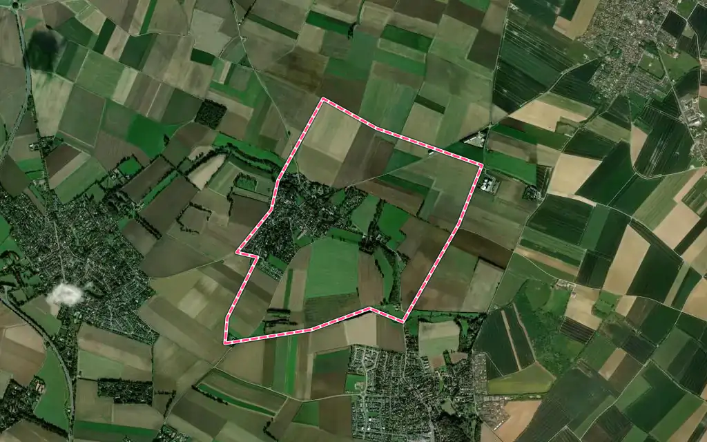 Vue satellite de Périers-sur-le-Dan avec ses contours administratifs