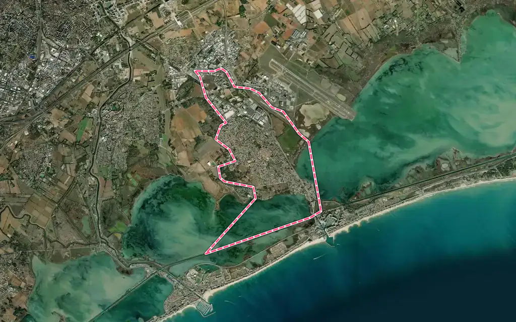 Vue satellite de Pérols avec ses contours administratifs