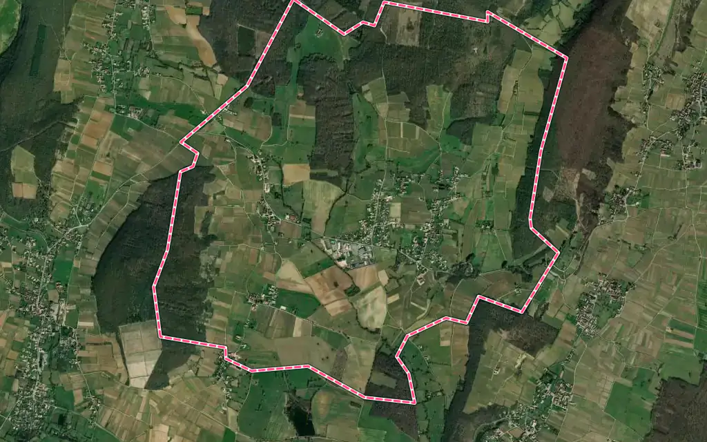 Vue satellite de Péronne avec ses contours administratifs
