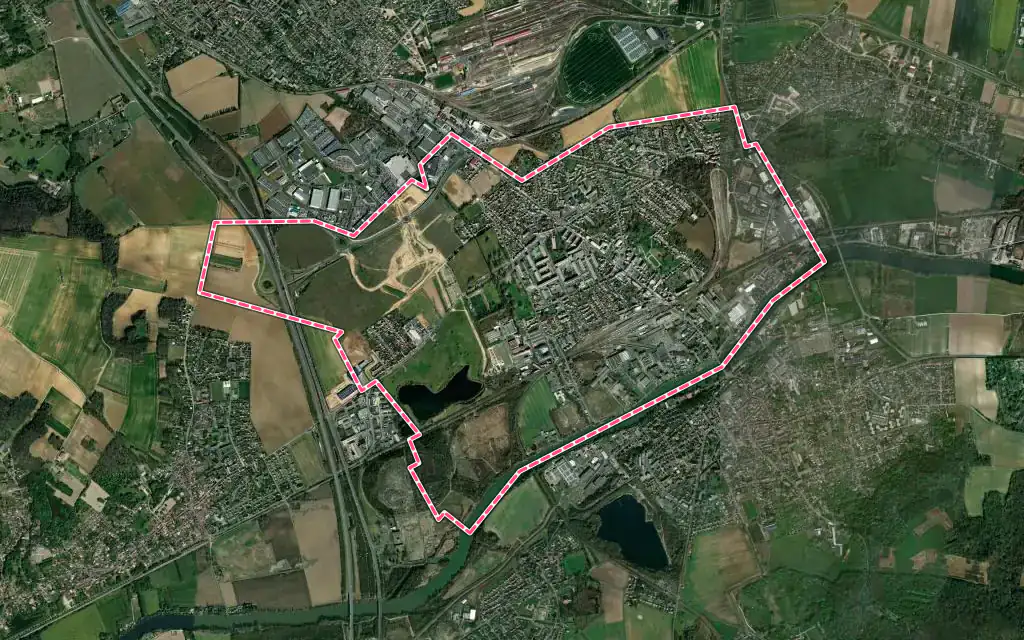 Vue satellite de Persan avec ses contours administratifs