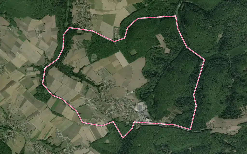 Vue satellite de Petersbach avec ses contours administratifs