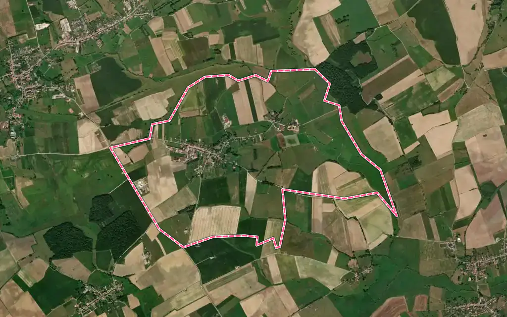 Vue satellite de Petit-Tenquin avec ses contours administratifs