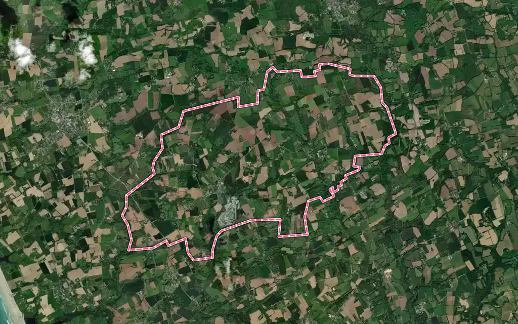 Vue satellite de Peumerit avec ses contours administratifs